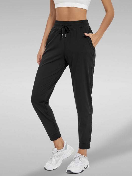 High-waisted women's joggers with pockets for workouts, yoga, or lounging.